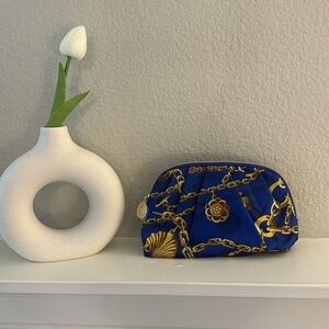 COPY - COPY - Clinique x Kate spade limited edition makeup bag